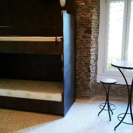 New Generation Center Vandrarhem *