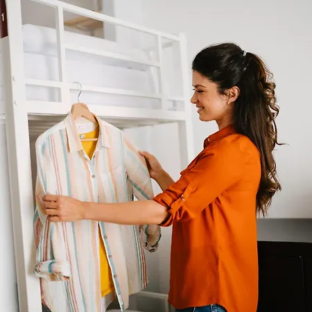 بيت شباب New Generation Center *