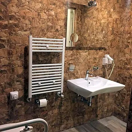 بيت شباب New Generation Center روما